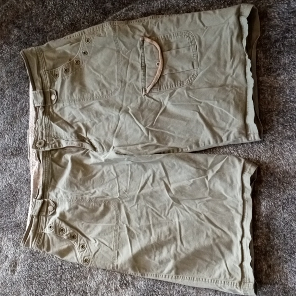 Gitano 90s olive khaki cargo shorts